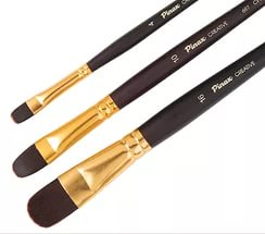 Кисть синт.пл. № 4 овал. жесткая  CREATIVE